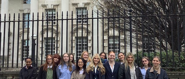 Strathearn Competes in the Bar Mock Trial